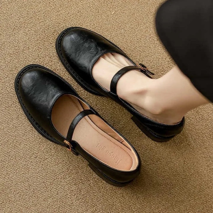 Diana | Classic Leather Mary Janes